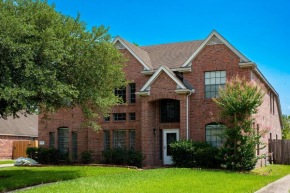 Luxurious 5 bedrooms house in Houston